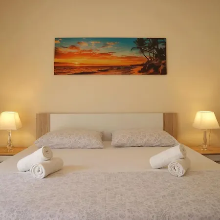 Honeycomb - Free Parking Apartman Split